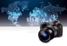 EISA SUPERZOOM CAMERA 2018-2019: Sony Cyber-shot RX10 IV De Sony Cyber-shot RX10 IV RX10 IV combineert een veelzijdige ZEISS Vario-Sonnar T* F2,4-4/24-600 mm met een grote 1 inch, 20,1 megapixel Exmor RS CMOS stacked beeldsensor.