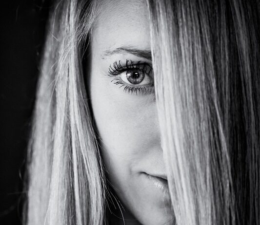 100 FACESTORIES – Portretten in beeld en tekst FACESTORIES