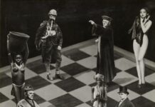 John Heartfield; Fotografie plus Dynamiet © John Heartfield
