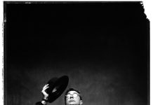 In Memoriam Aernout Overbeeke (17 mei 1951 – 15 februari 2023) zelfportret Overbeeke