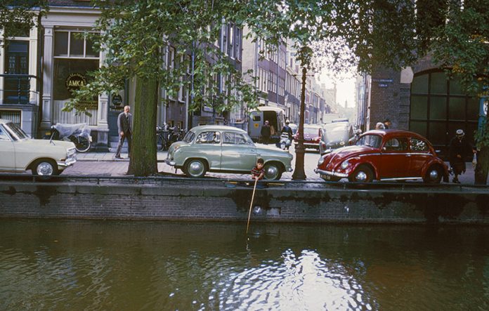 Amsterdam in kleur_afb_pag_126-127 Amsterdam