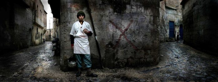 focus-magazine-Nuri Bilge Ceylan, Firinci CiragiBaker Boy, Urfa, 2004 DA-NBC-079 Nuri Bilge Ceylan