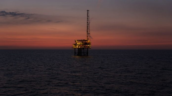 500 metres afar - Evening Fotodok