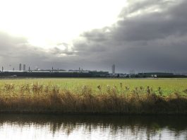 landschap met datacenter