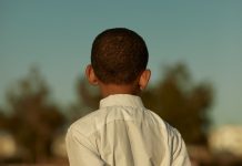 Mounir Raji krijgt eerste solotentoonstelling Vanaf 18 april presenteert Museum Hilversum Dreamland – Yallah – Bladi, de eerste museale solotentoonstelling van fotograaf Mounir Raji.