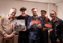 André Dieterman fotografeerde Tim Knol en de Blue Grass Boogiemen Tim Knol en de Blue Grass Boogiemen