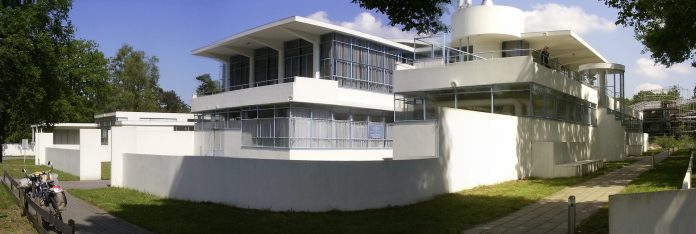 gebouw zonnestraal